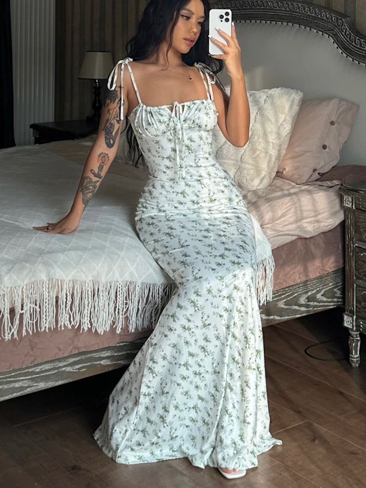 Kaia Bloom Fitted