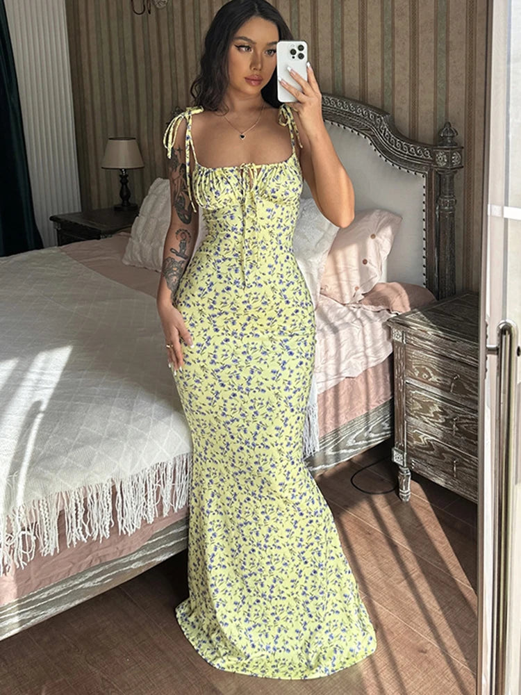 Kaia Bloom Fitted
