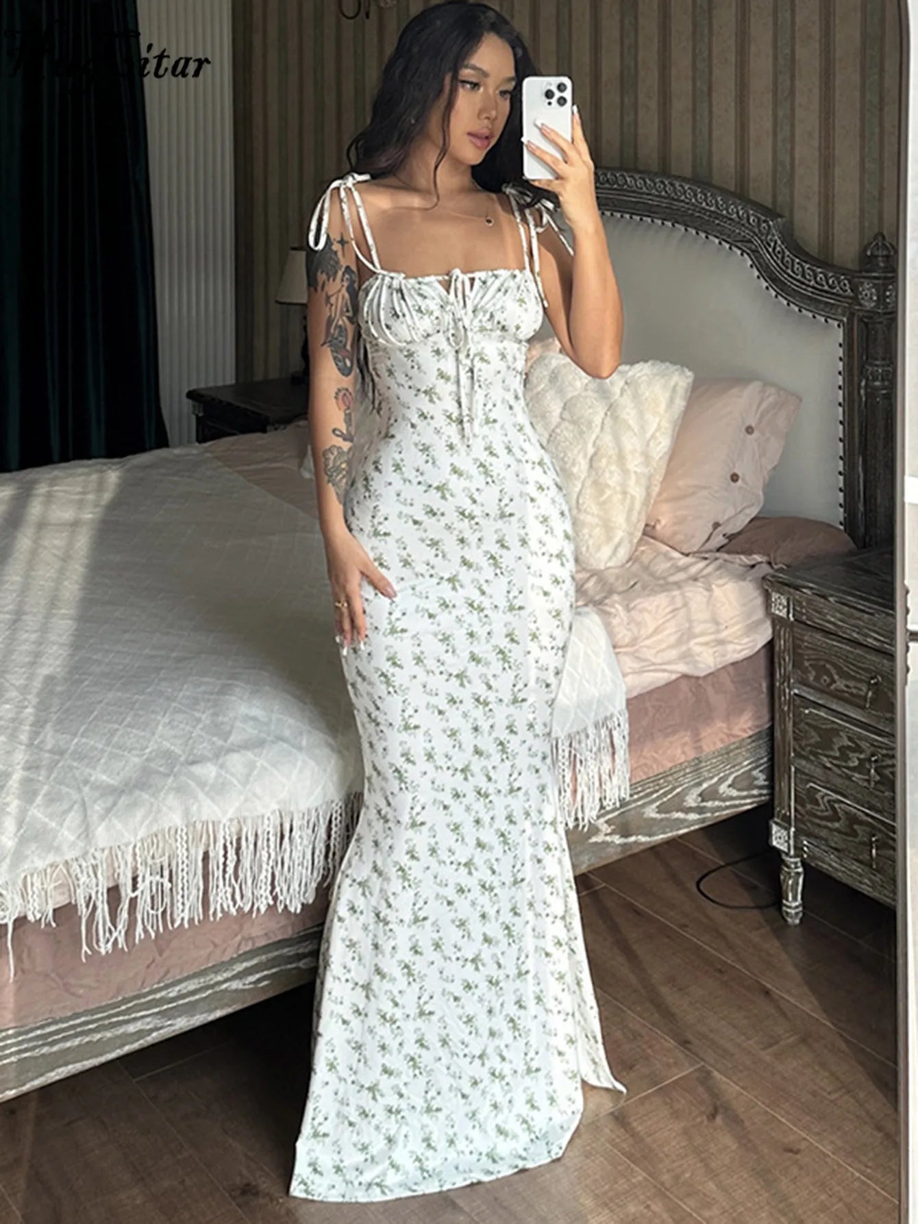 Kaia Bloom Fitted
